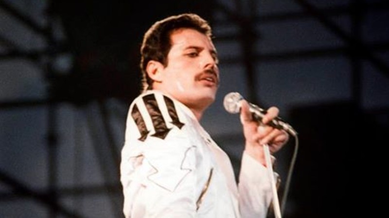 Queen on Fire: Live at the Bowl