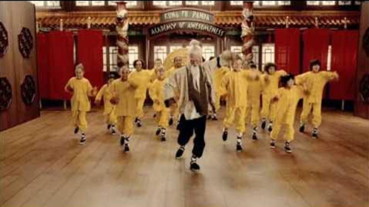 CeeLo Green ft. Jack Black: Kung Fu Fighting [MV]
