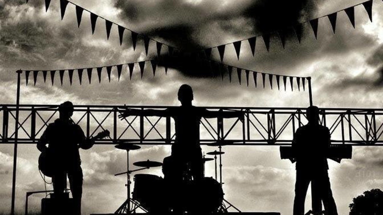 Depeche Mode: A Pain That I'm Used To [MV]