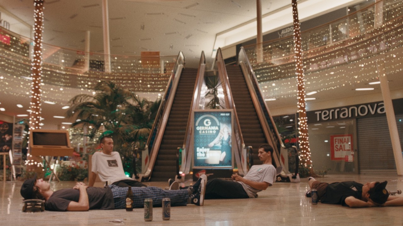 Cul-de-sac (2023) | MUBI