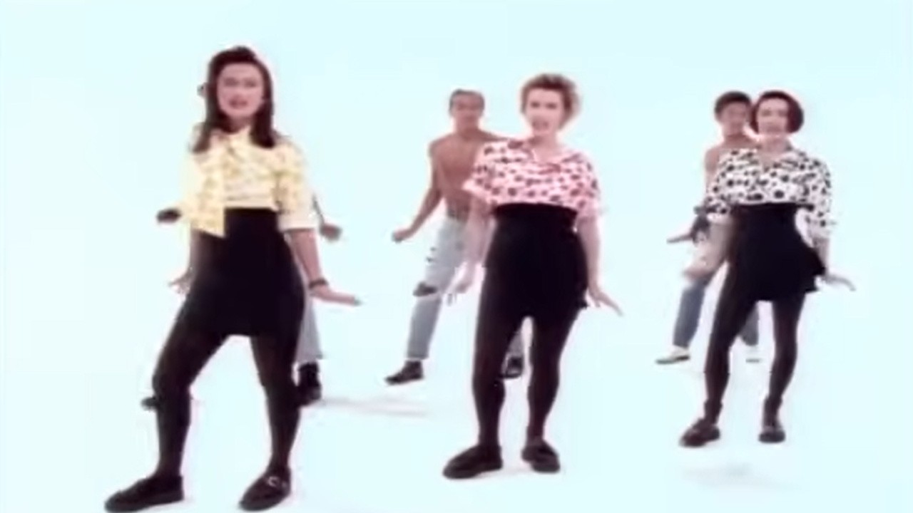 Bananarama Feat. Lananeeneenoonoo: Help! [MV]