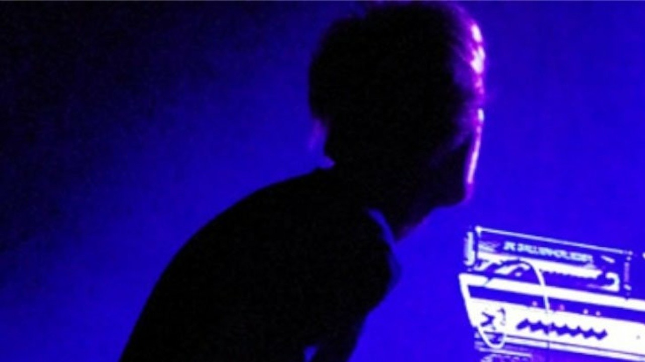 Breaking: Los Angeles (2013) | MUBI