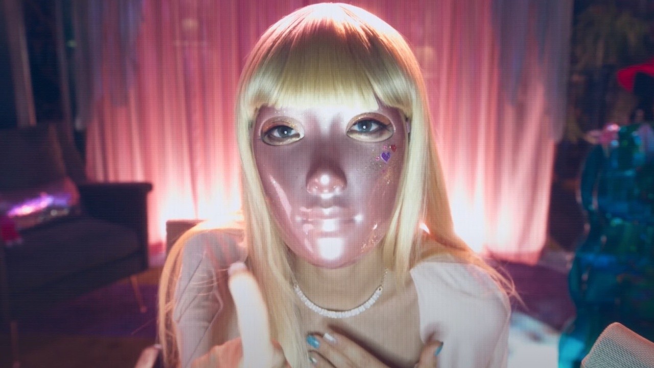 Mask Girl