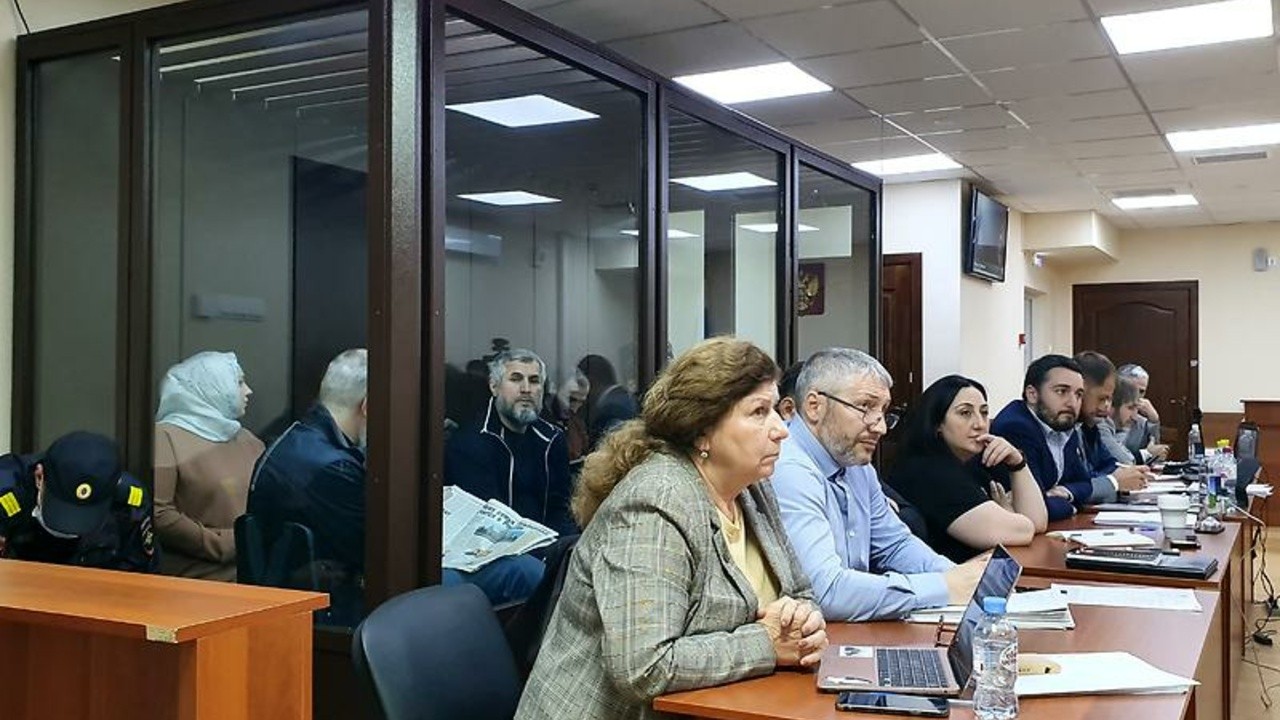 Yakutskda jinsiy aloqa qilish uchun ayol qidirilmoqda