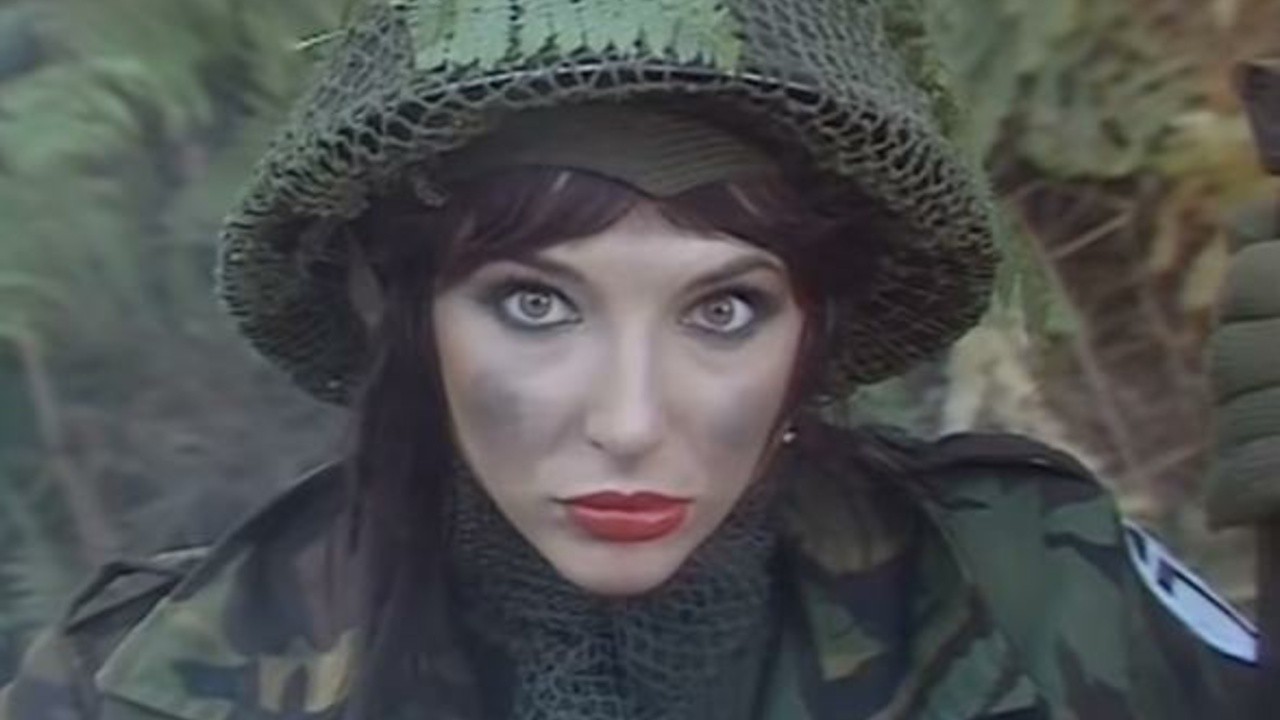Kate Bush: Army Dreamers [MV]