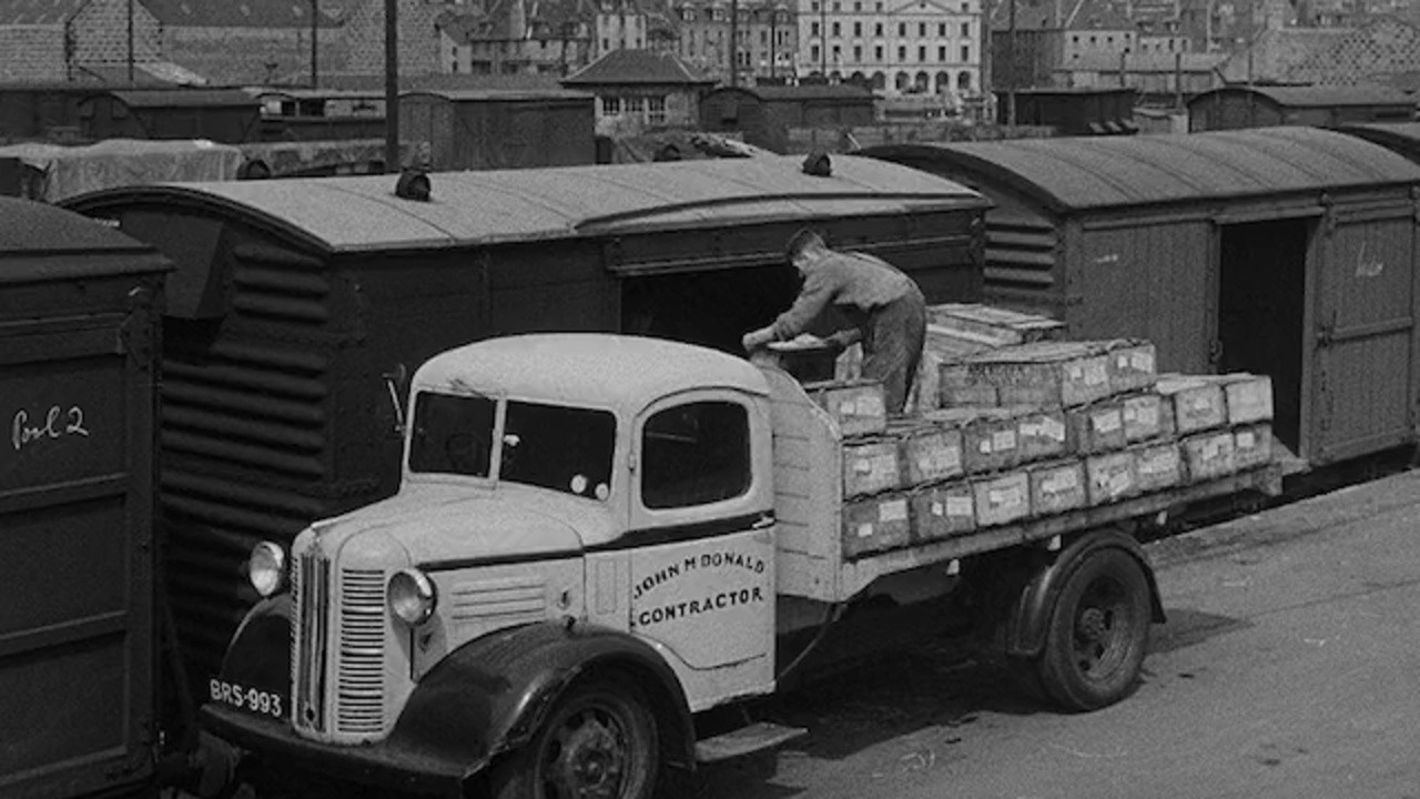 Train Time (1952) | MUBI