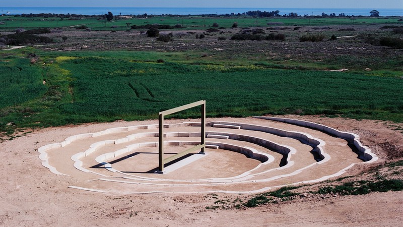 Inside the Outset: Evoking a Space of Passage