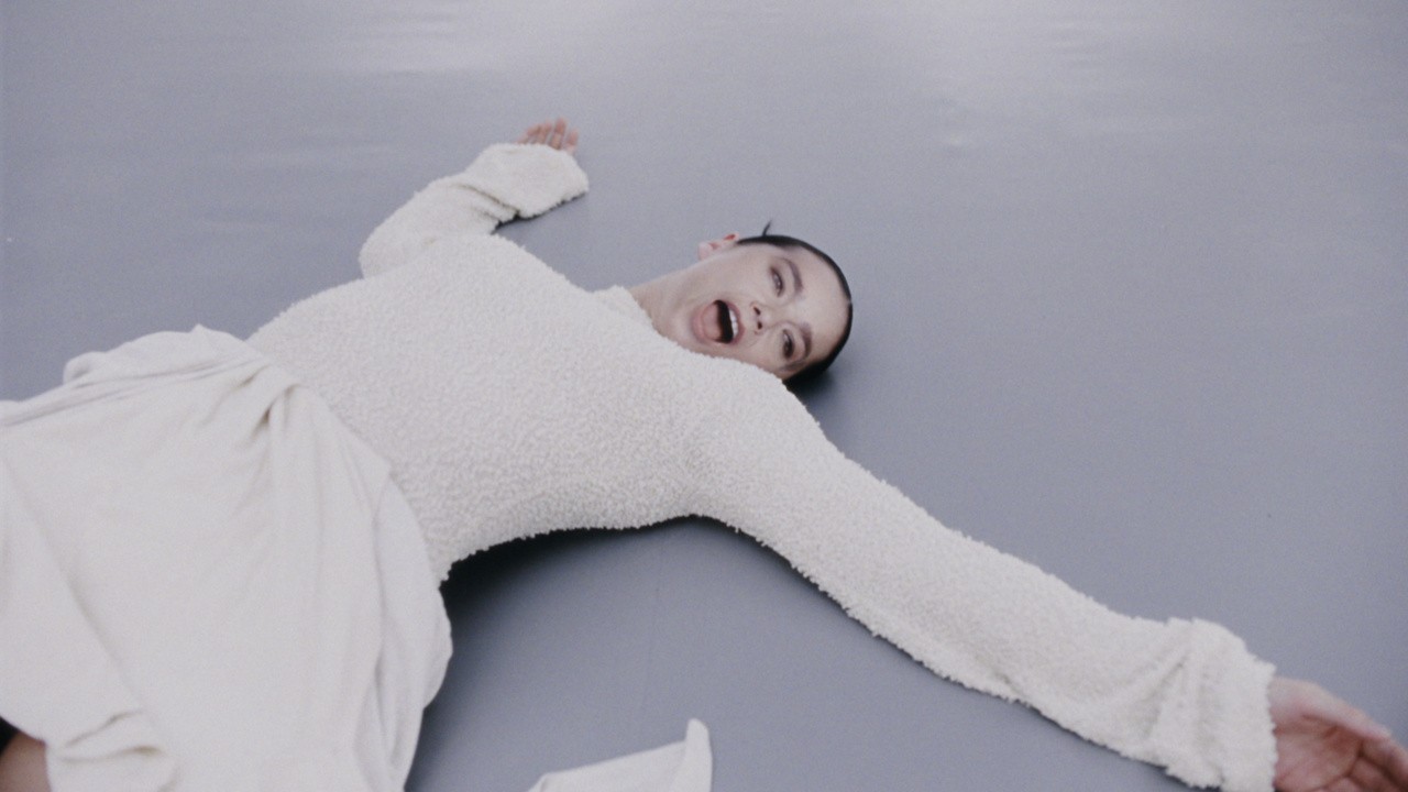 Björk Feat. Rosalía: Oral [MV]