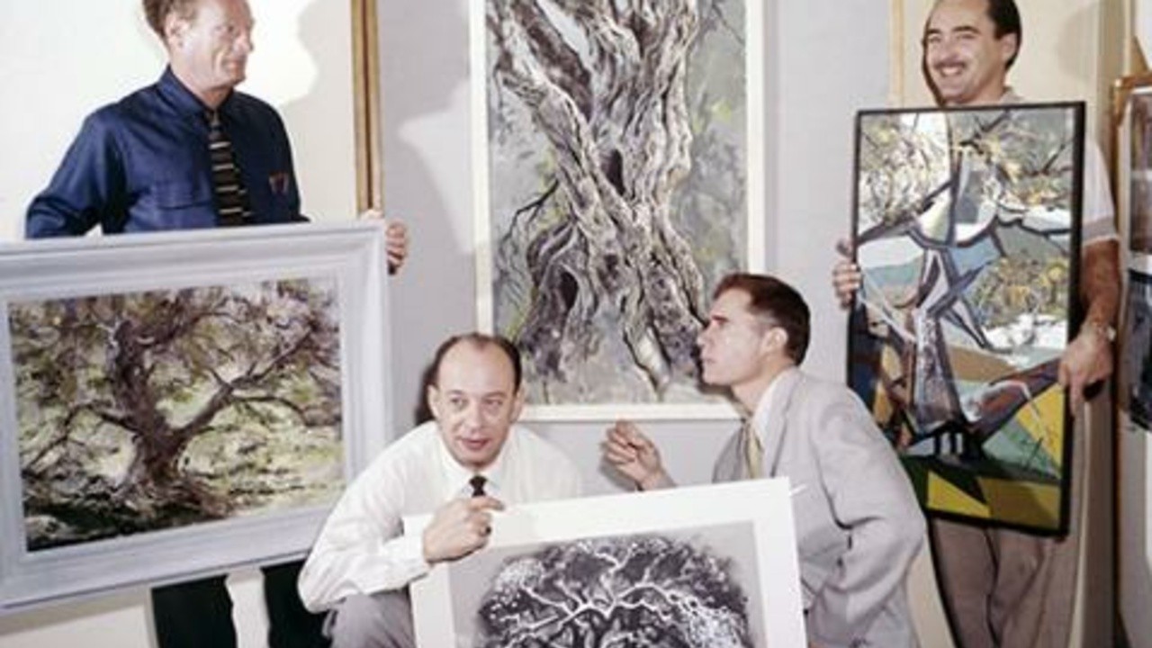 4 Artists Paint 1 Tree: A Walt Disney 'Adventure in Art'