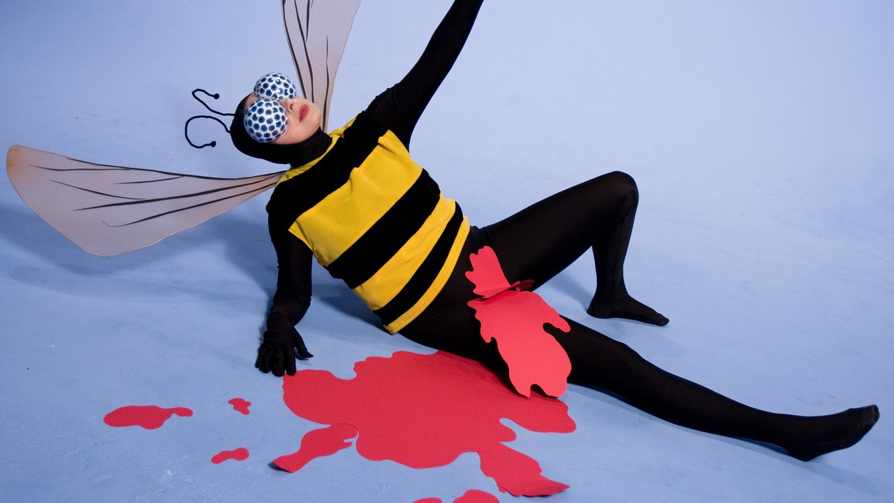 Green Porno: Bee