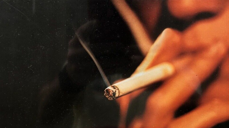 Scene Smoking: Cigarettes, Cinema & the Myth of Cool (2001) | MUBI Scene Smoking: Cigarettes, Cinema & the Myth of Cool (2001) | MUBI