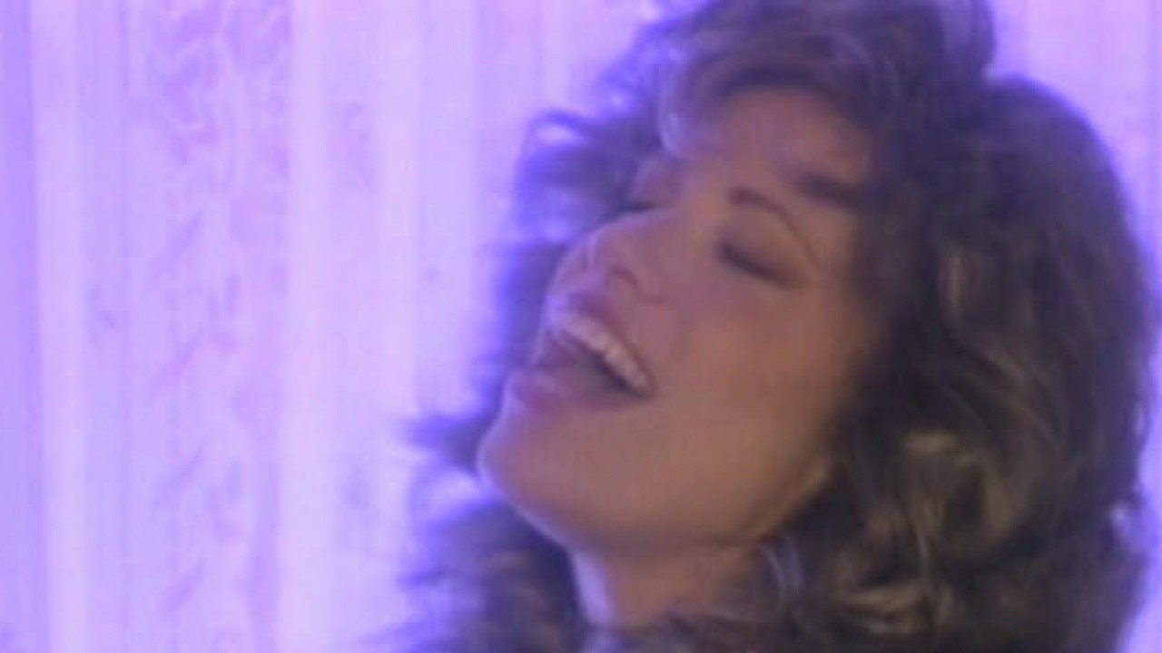 Carly Simon: Coming Around Again [MV]