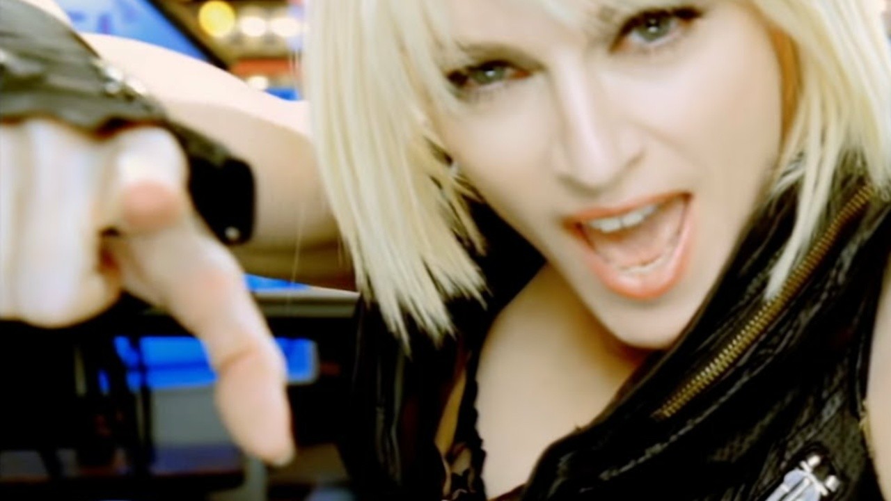 Madonna: Jump [MV]