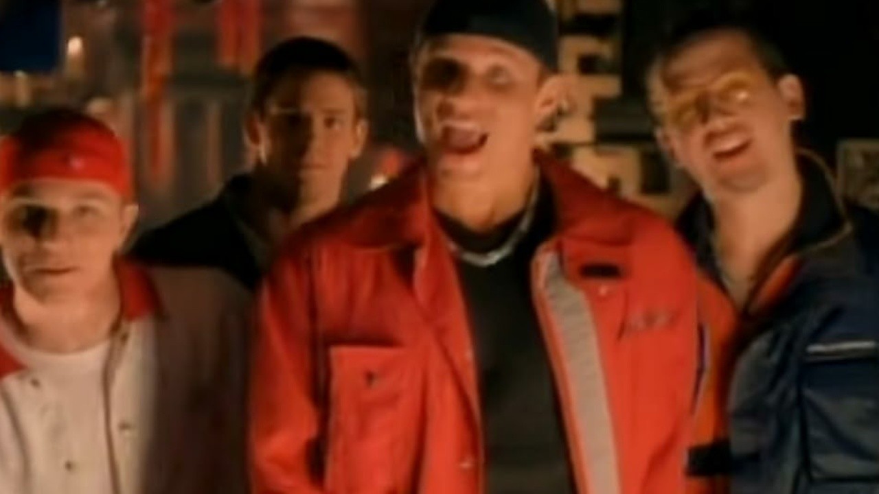 98 Degrees Feat. Stevie Wonder: True to Your Heart [MV]