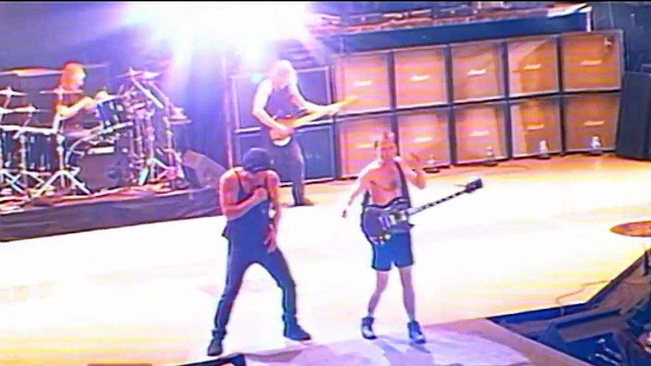 AC/DC: Stiff Upper Lip Live