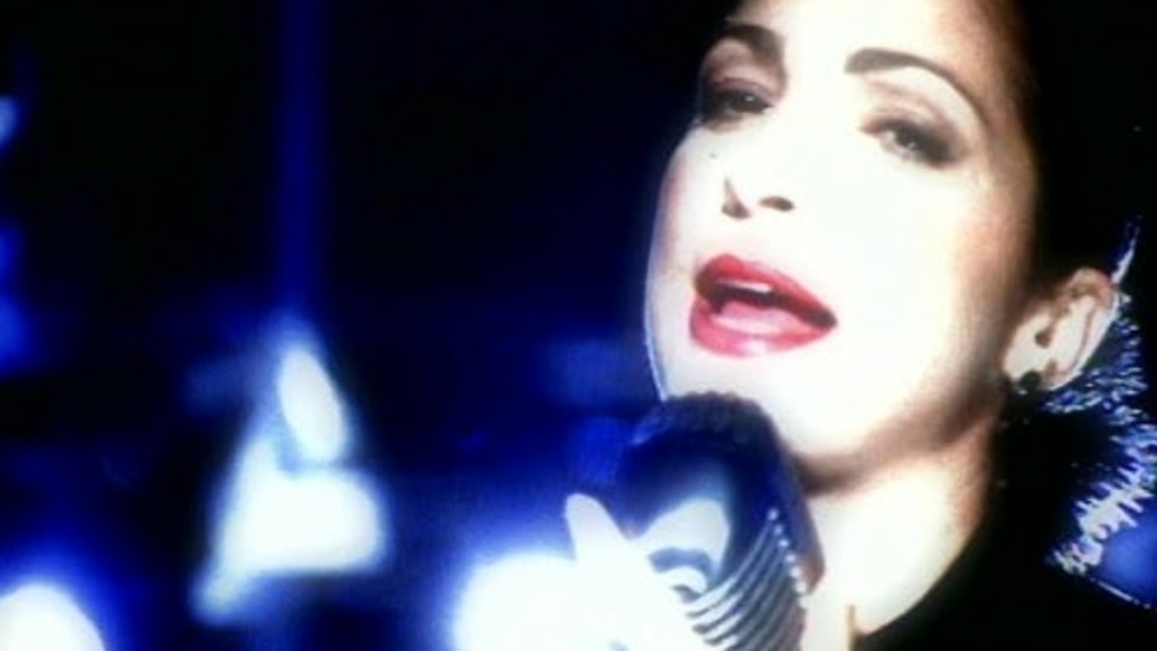 Gloria Estefan: Turn the Beat Around [MV]