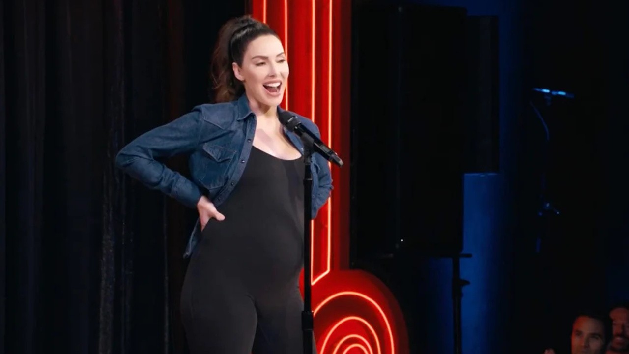 Whitney Cummings: Mouthy