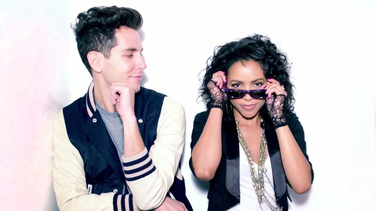 Cobra Starship & Sabi: You Make Me Feel... [MV]