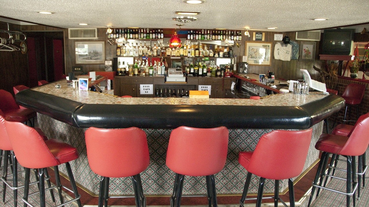 Old Fashioned: The Story of the Wisconsin Supper Club