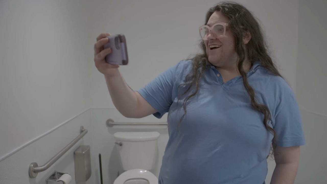 How to Ghostbust a Bathroom