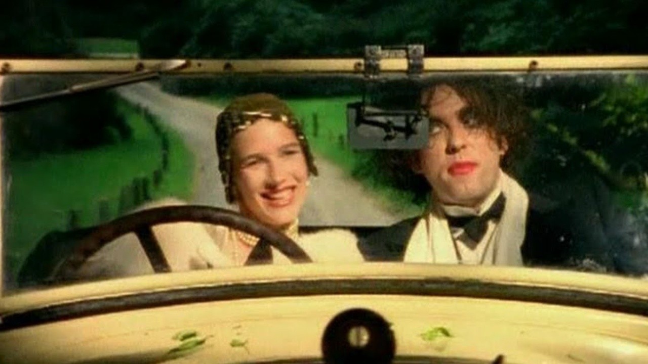 The Cure: Mint Car [MV]