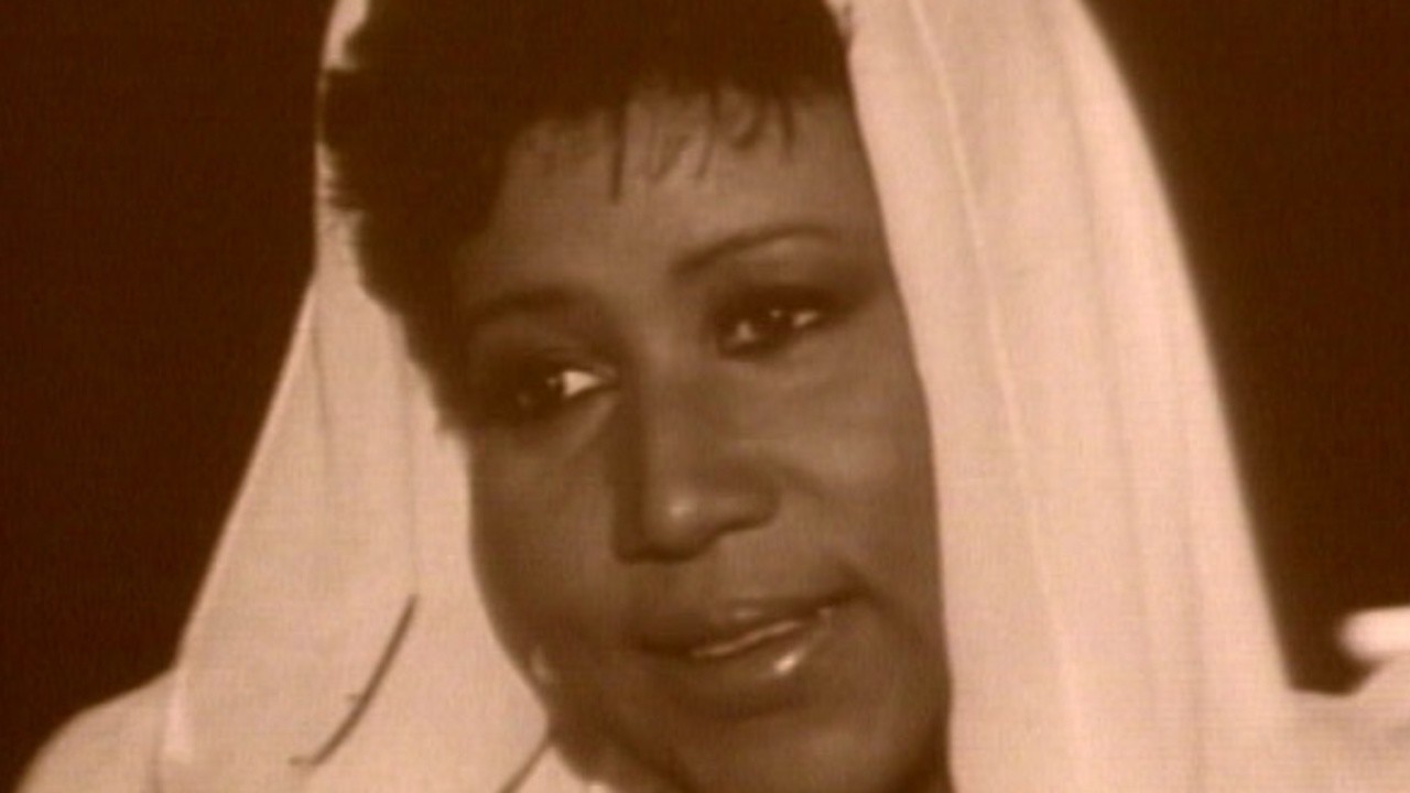 Aretha Franklin & Mavis Staples: Oh Happy Day [MV]
