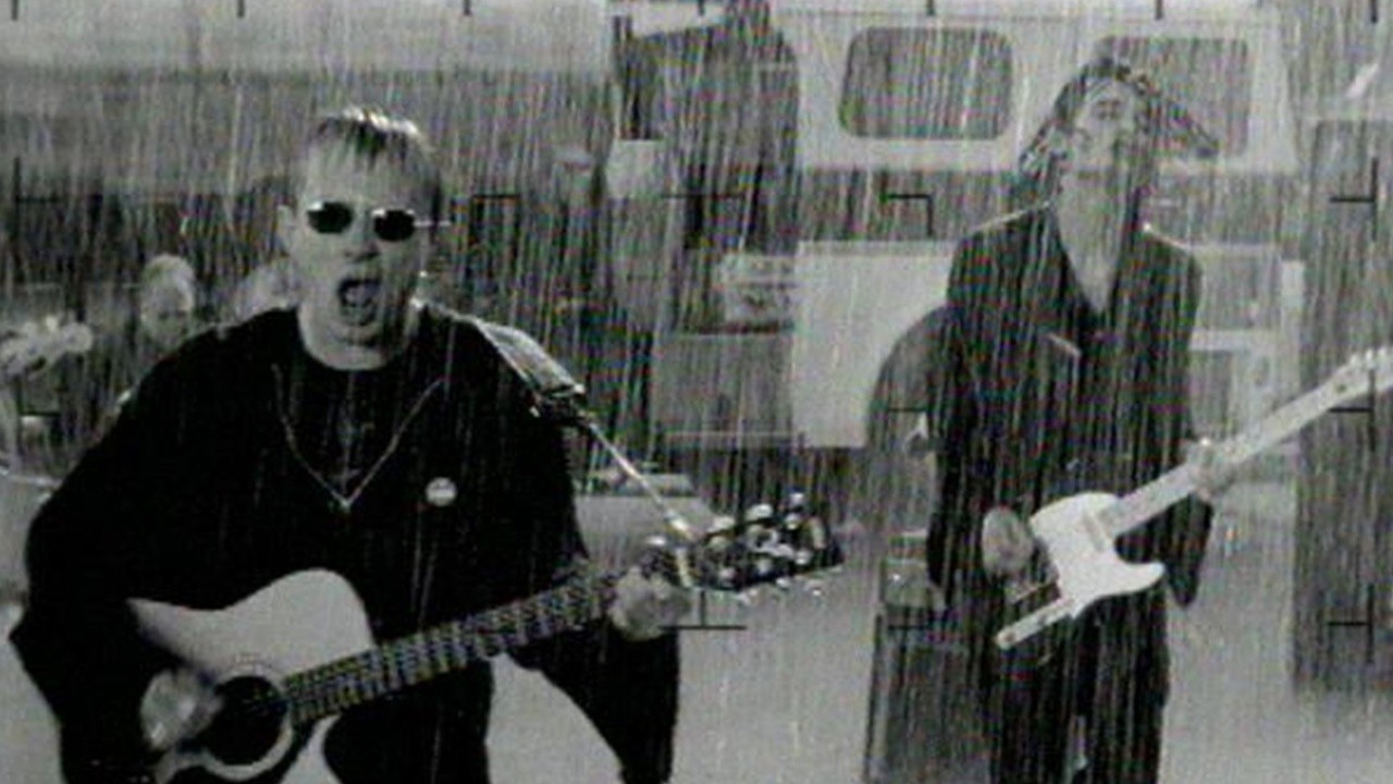 Radiohead: High and Dry (UK Version) [MV]