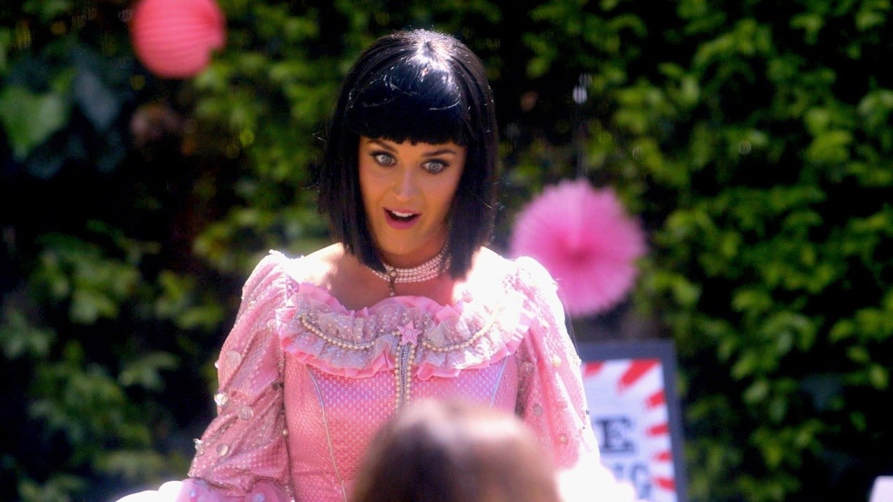 Katy Perry: Birthday [MV]