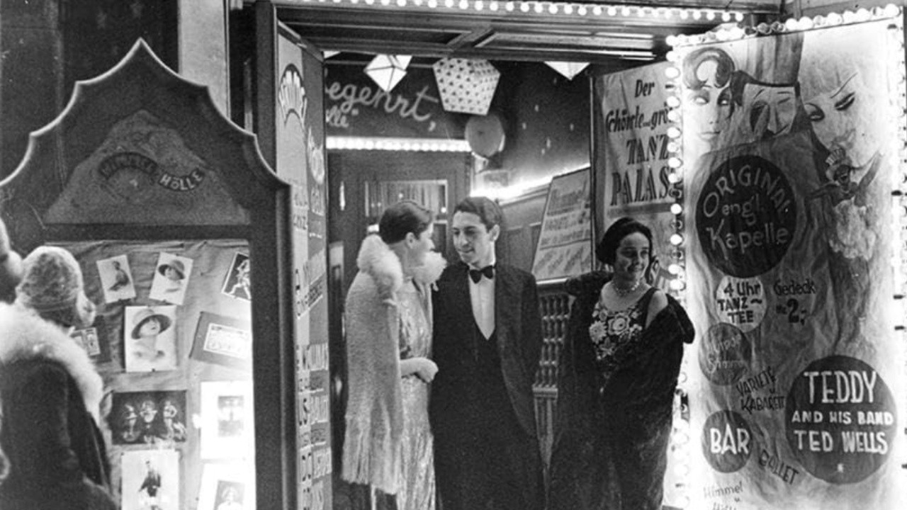 Cabaret Artists in the Weimar Republic and the Third Reich