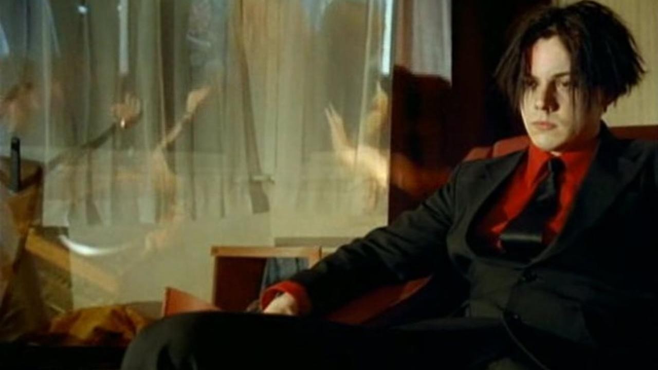 The White Stripes: Dead Leaves and the Dirty Ground [MV]