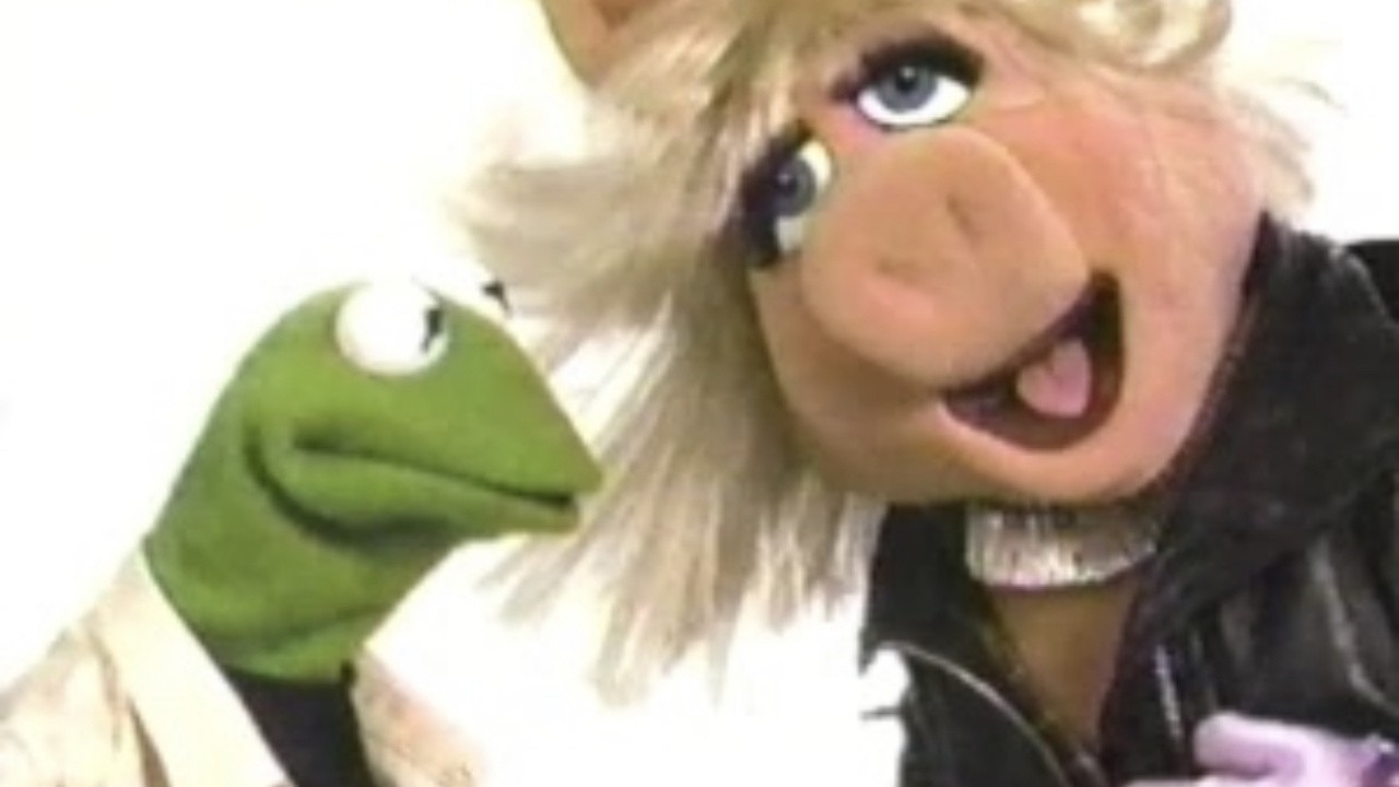 The Muppets: She Drives Me Crazy [MV]