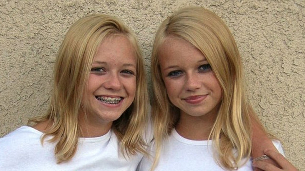 Nazi Pop Twins