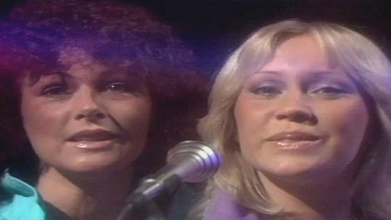 ABBA: Gracias por la Música [MV]