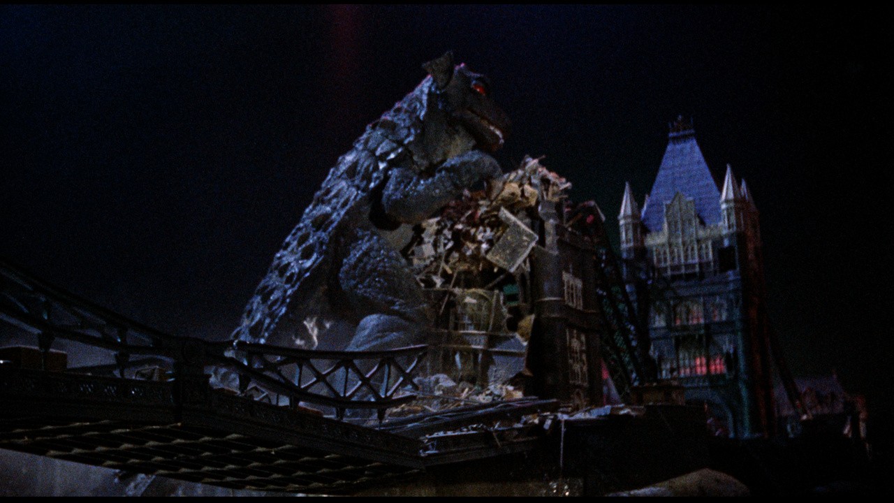 Горго (1961) постер. Горго 1961. Горго (1961) постер. Горго 1961 метро. Горго против годзиллы 1969.