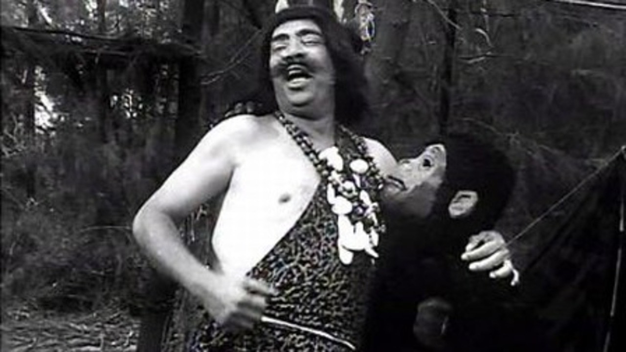 Ismail Yassin as Tarzan