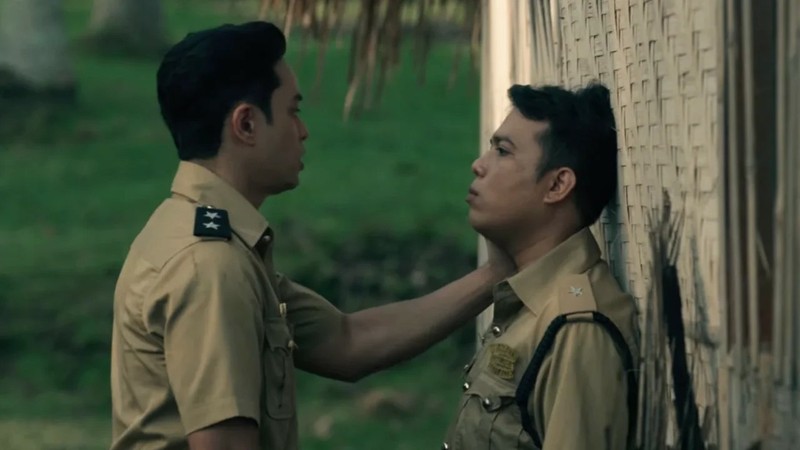 Peluru Senja: The Ghost & the Gun