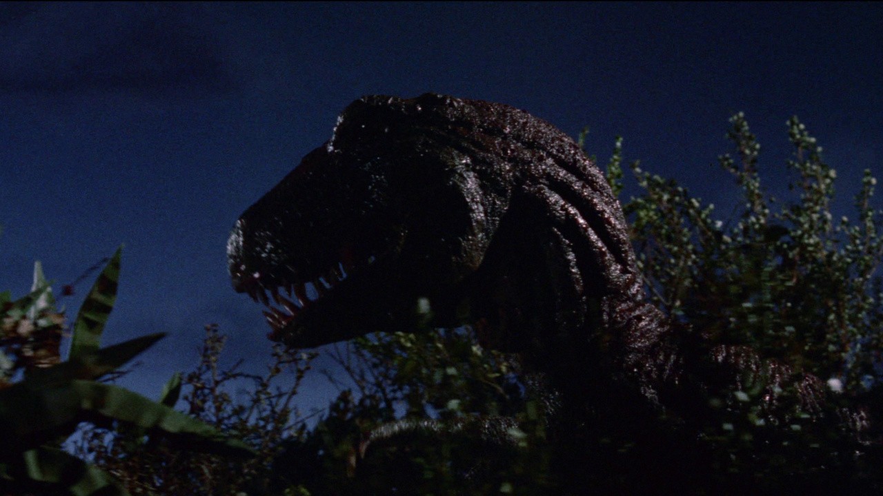 Image du film Les Monstres de l'île en feu