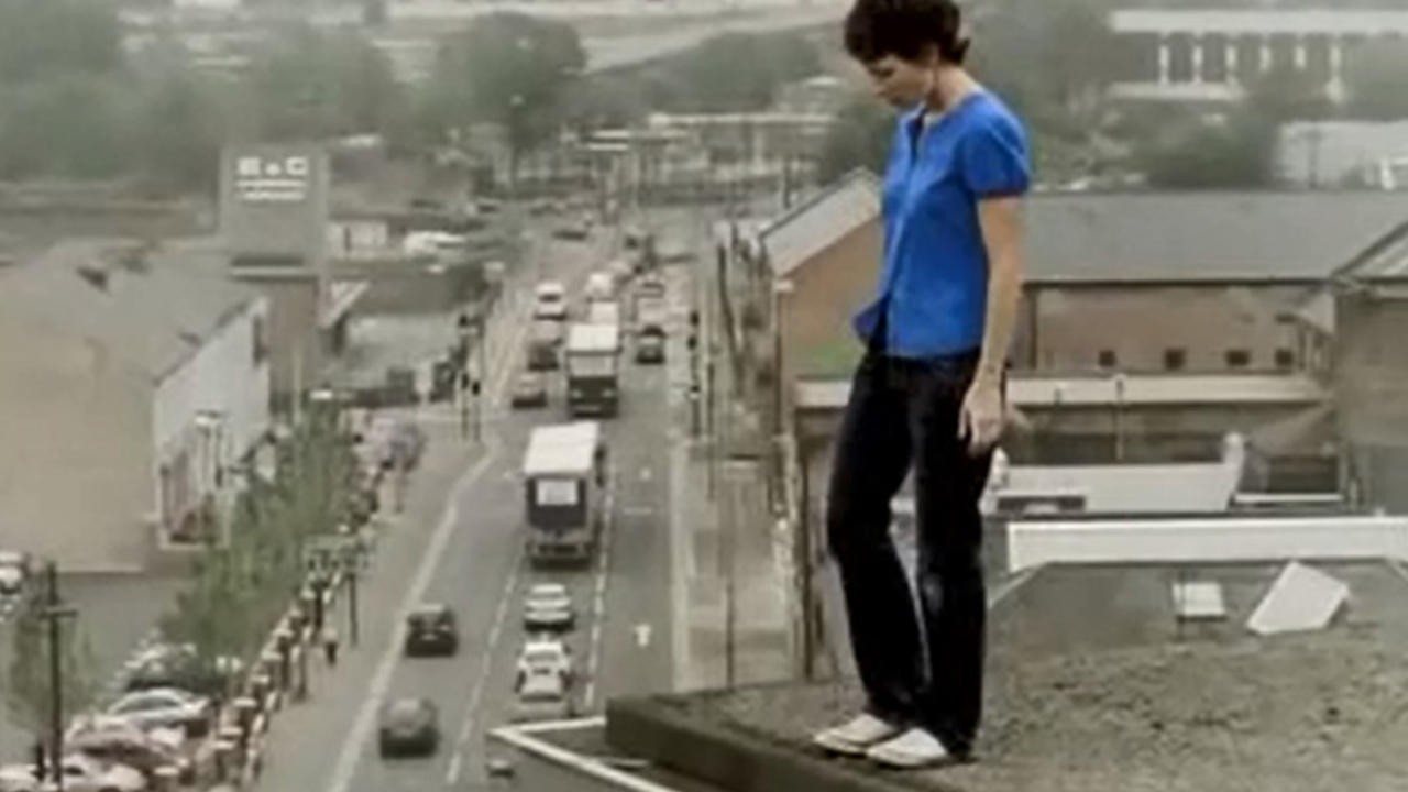 Arctic Monkeys: Leave Before the Lights Come On [MV] (2006) | MUBI