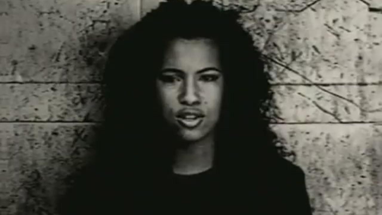 Neneh Cherry & Youssou N'Dour: 7 Seconds [MV]