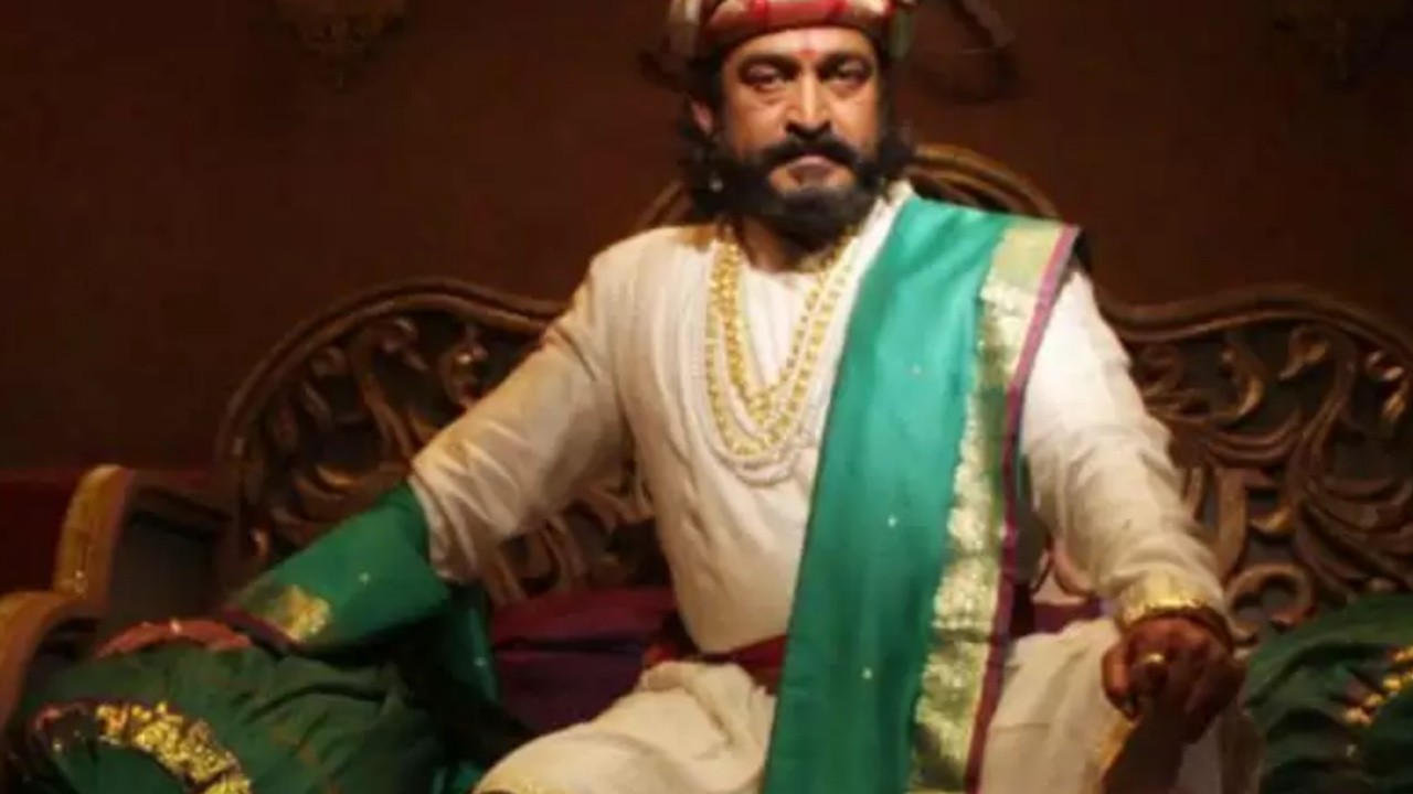 Mi Shivajiraje Bhosale Boltoy