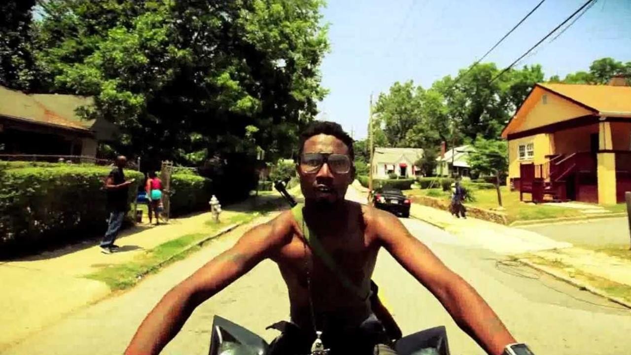 Snow on Tha Bluff