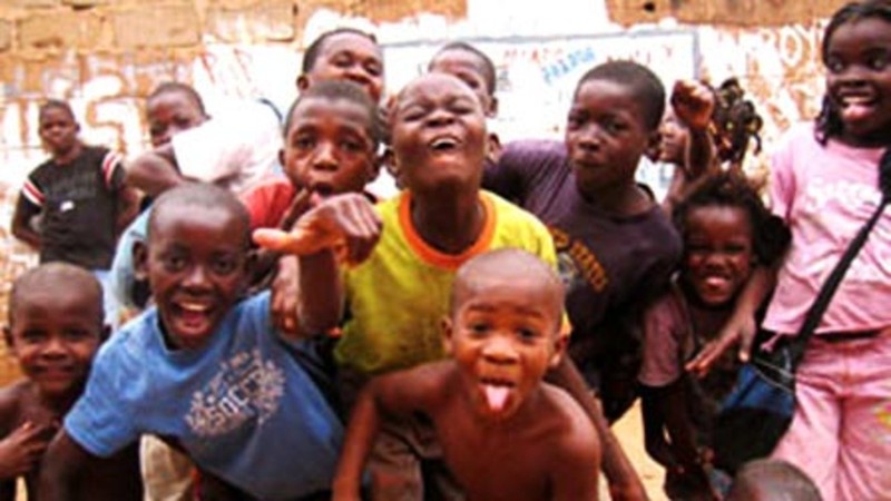 Kuduro fogo no museque (2008) MUBI