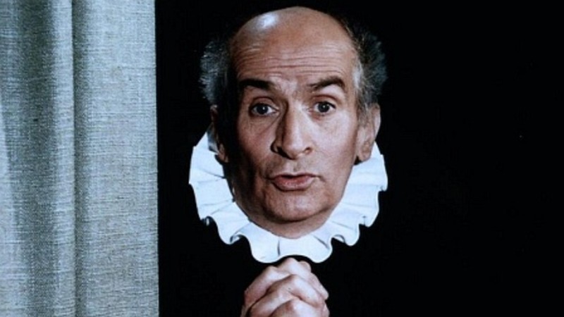 A still from the 1980 film adaptation of The Miser, showing Harpagon in his miserly glory.