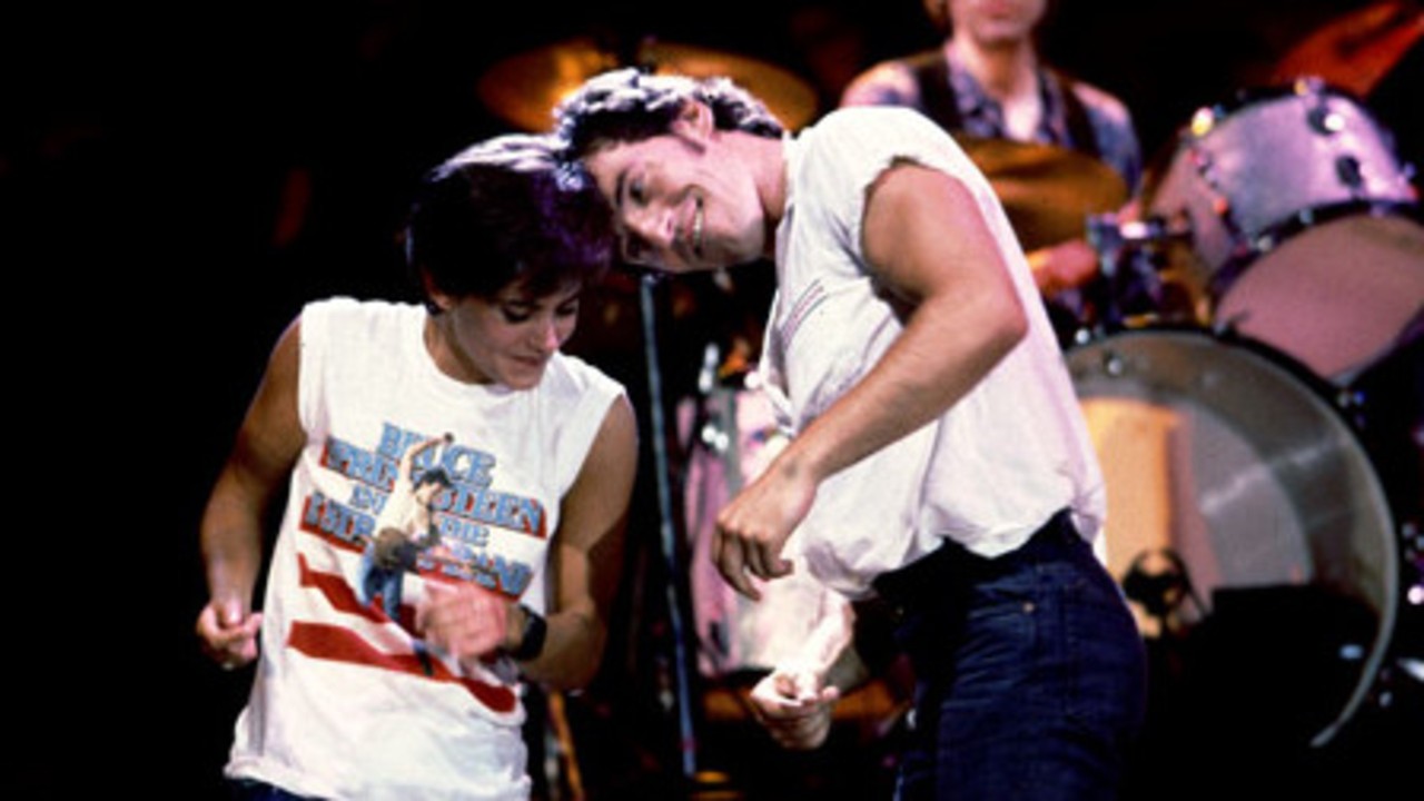 Bruce Springsteen: Dancing in the Dark [MV]
