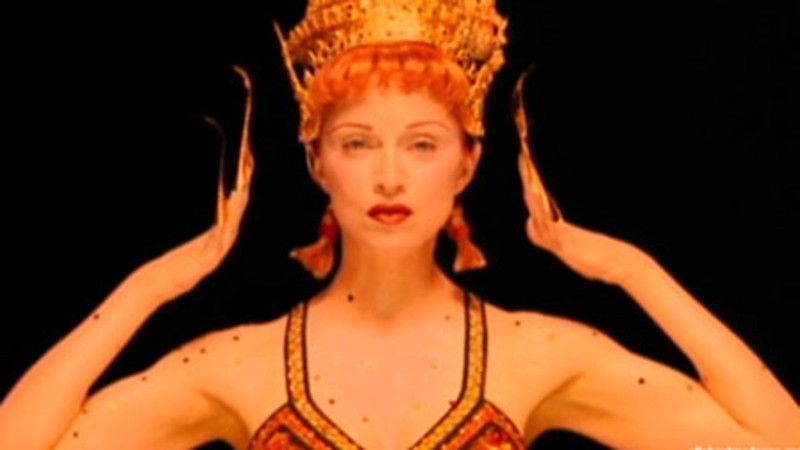 Madonna: Fever [MV]