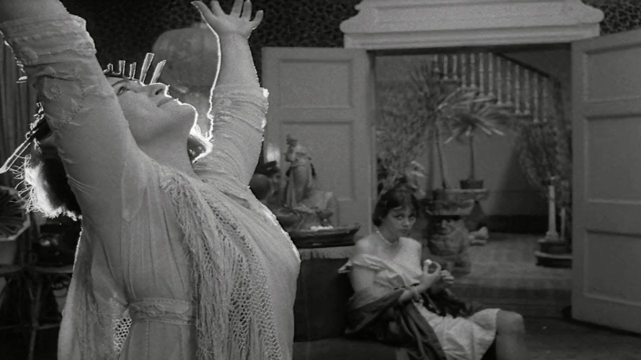 Isadora Duncan, the Biggest Dancer in the World