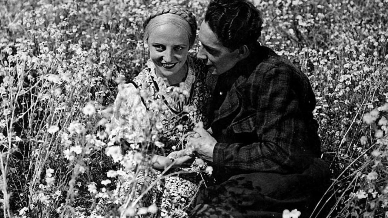 Image du film Le Chant de la fleur écarlate