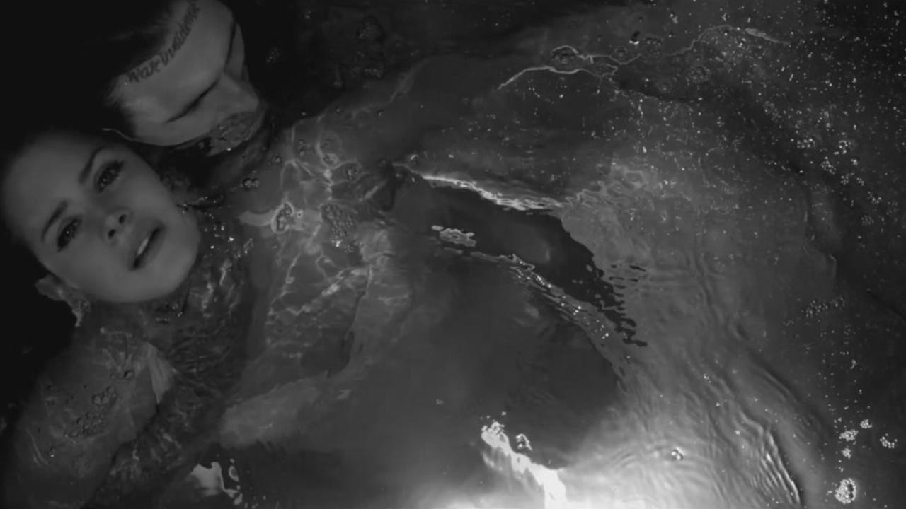 Lana Del Rey: Blue Jeans [MV]