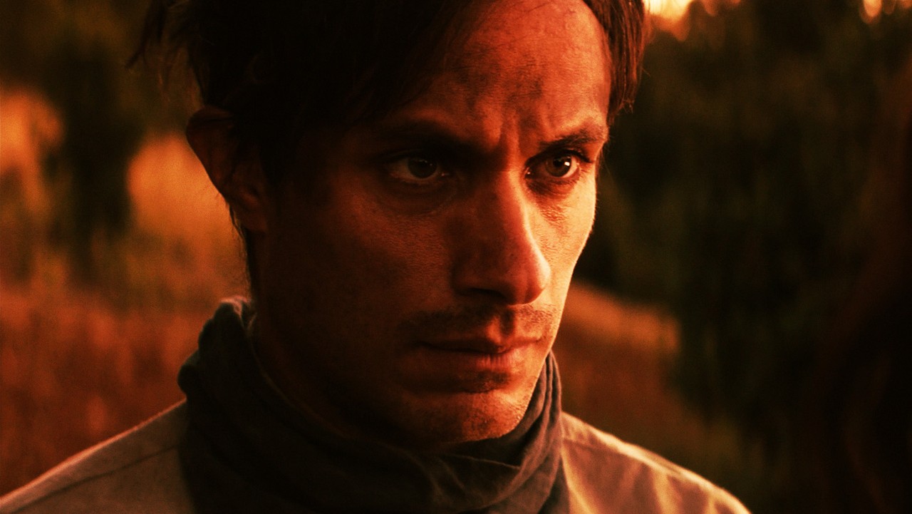 PERFORMERS WE LOVE: GAEL GARCÍA BERNAL