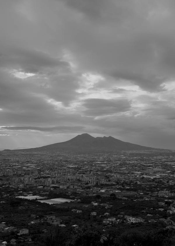 Pompei: Below the Clouds